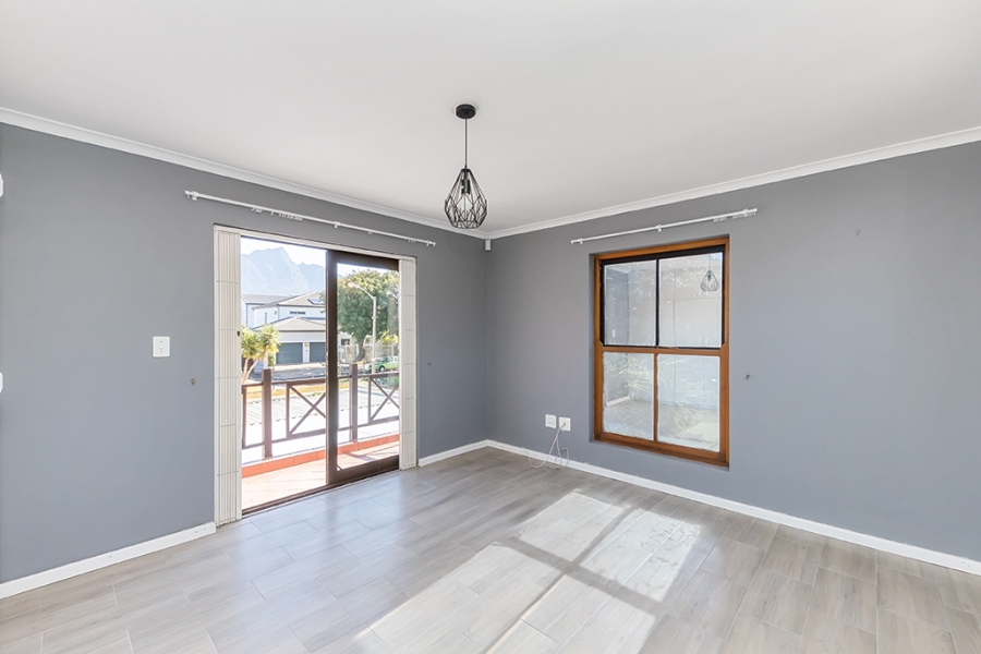 2 Bedroom Property for Sale in Claremont Western Cape